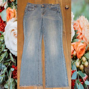 Old Navy Petite Curvy Profile Mid-Rise Jeans – 10 Short